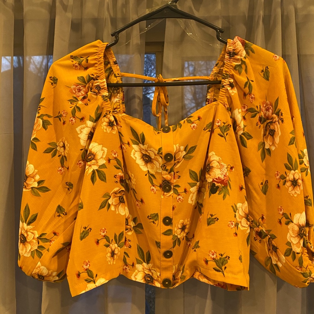 Crop top